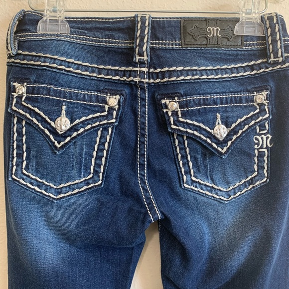 Miss Me | Signature Boot White Stitch Jeans - Picture 4 of 5